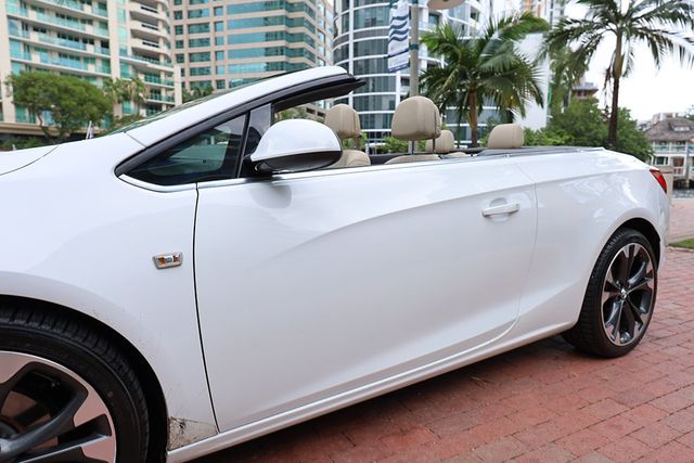 2018 Buick Cascada 2dr Convertible Premium - 23044632 - 21