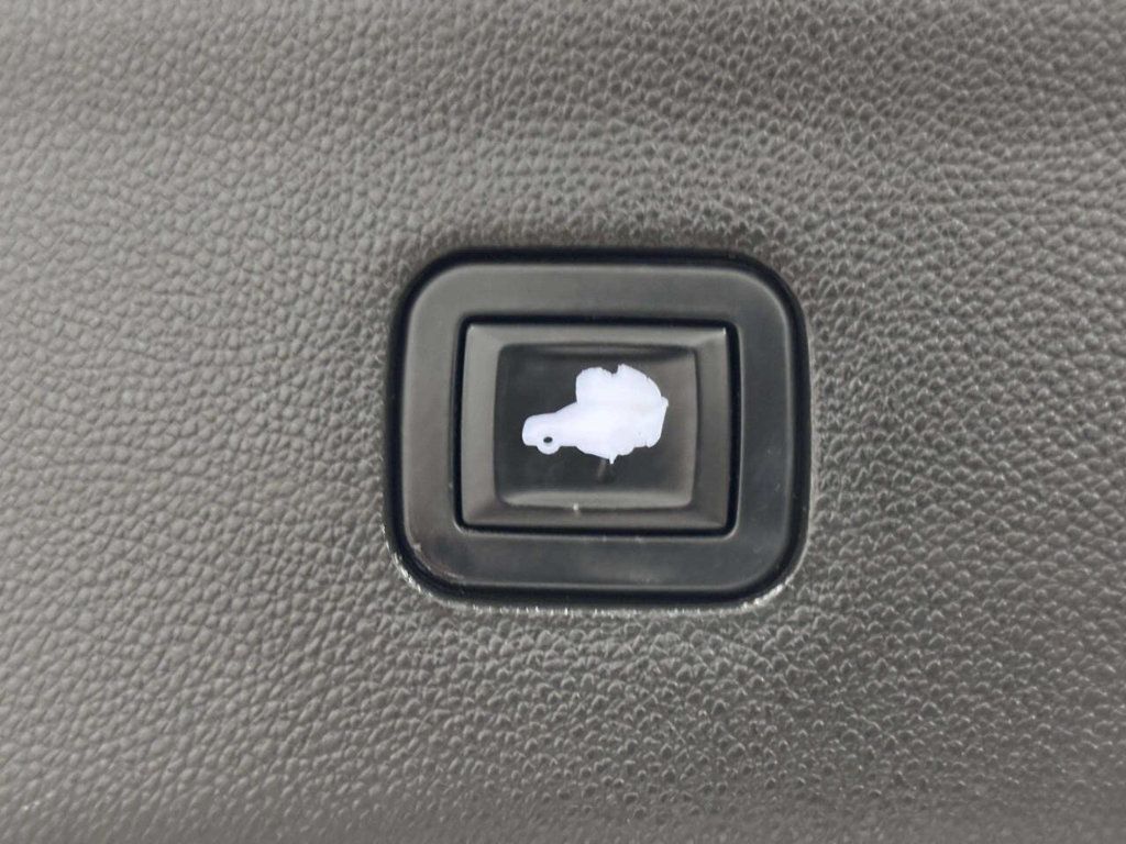 2018 Buick Enclave AWD 4dr Essence - 23057772 - 6