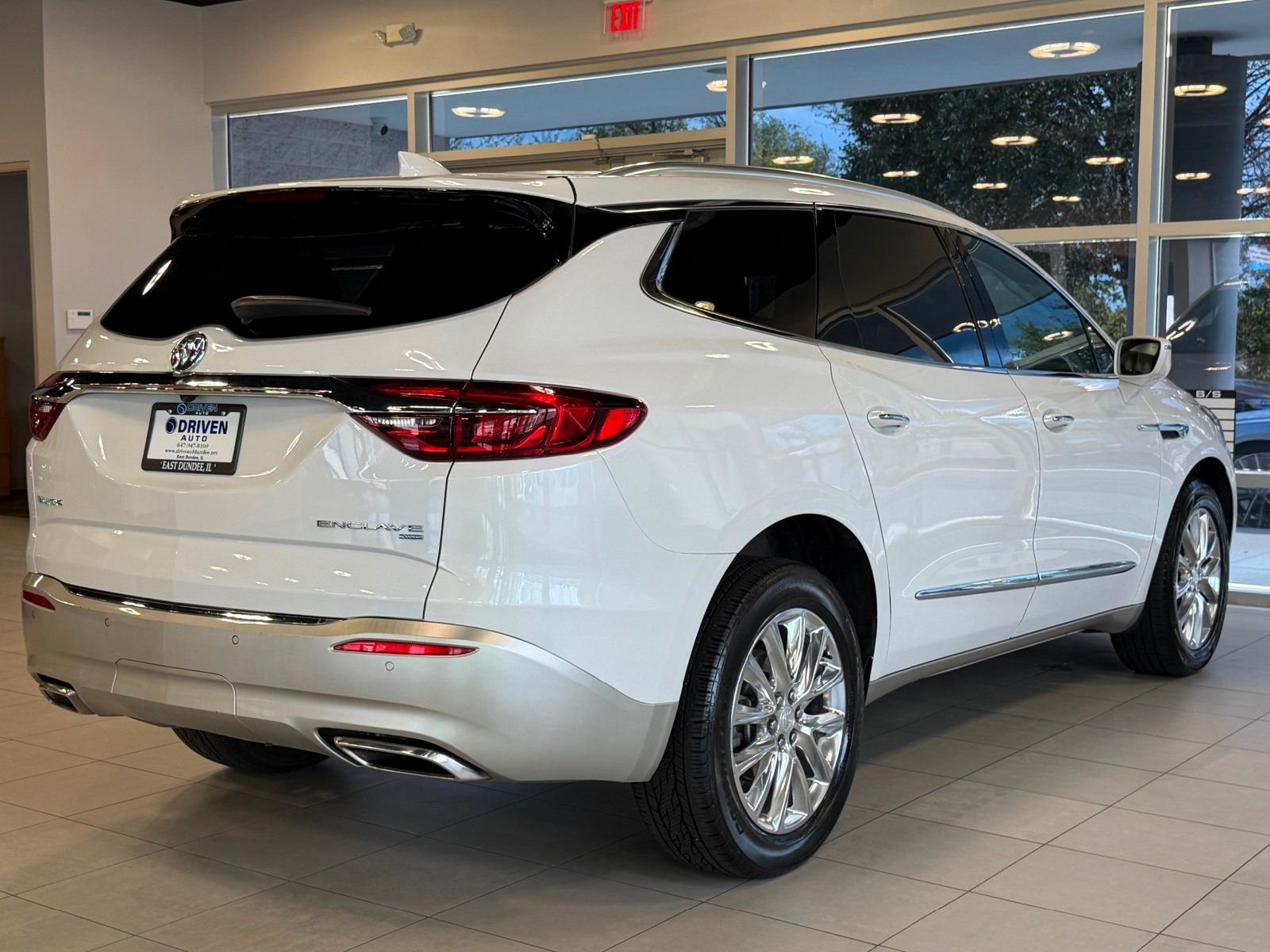 2018 Buick Enclave Essence photo 11