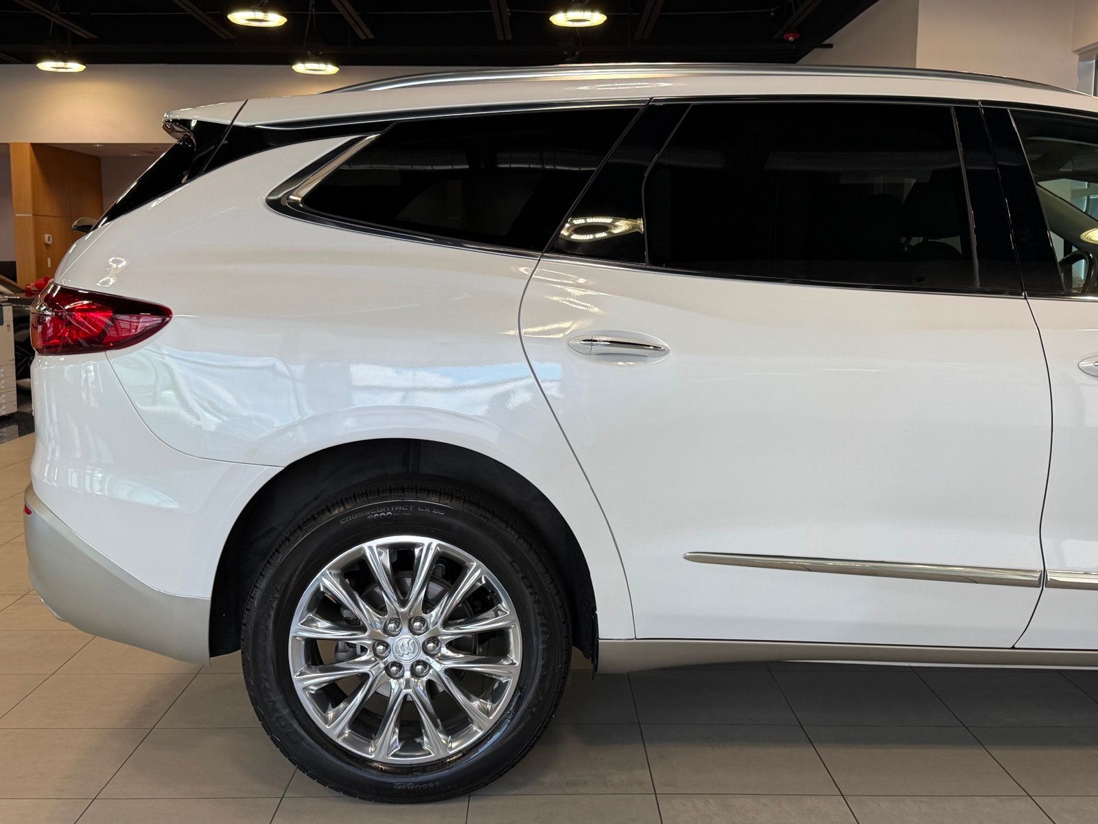 2018 Buick Enclave Essence photo 16
