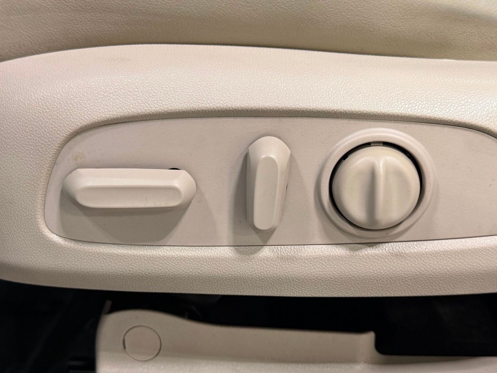 2018 Buick Enclave Essence photo 19