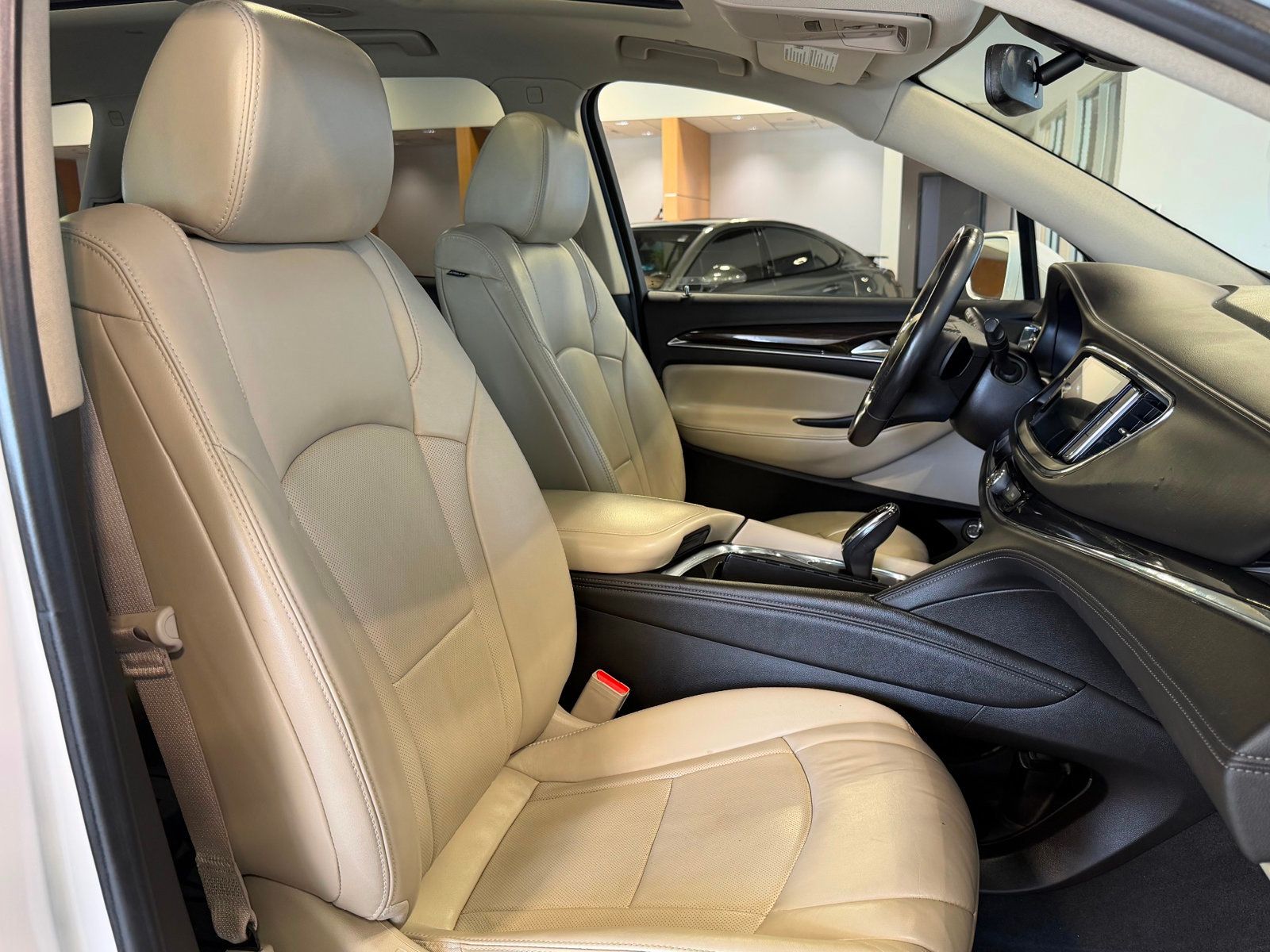 2018 Buick Enclave Essence photo 24