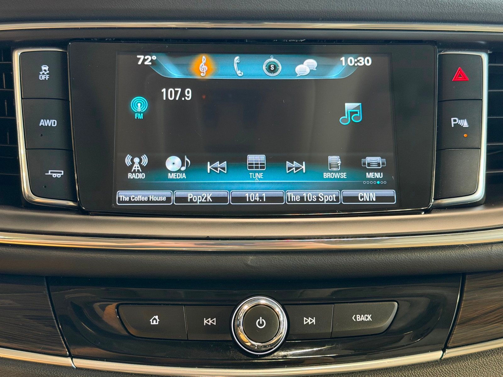 2018 Buick Enclave Essence photo 30