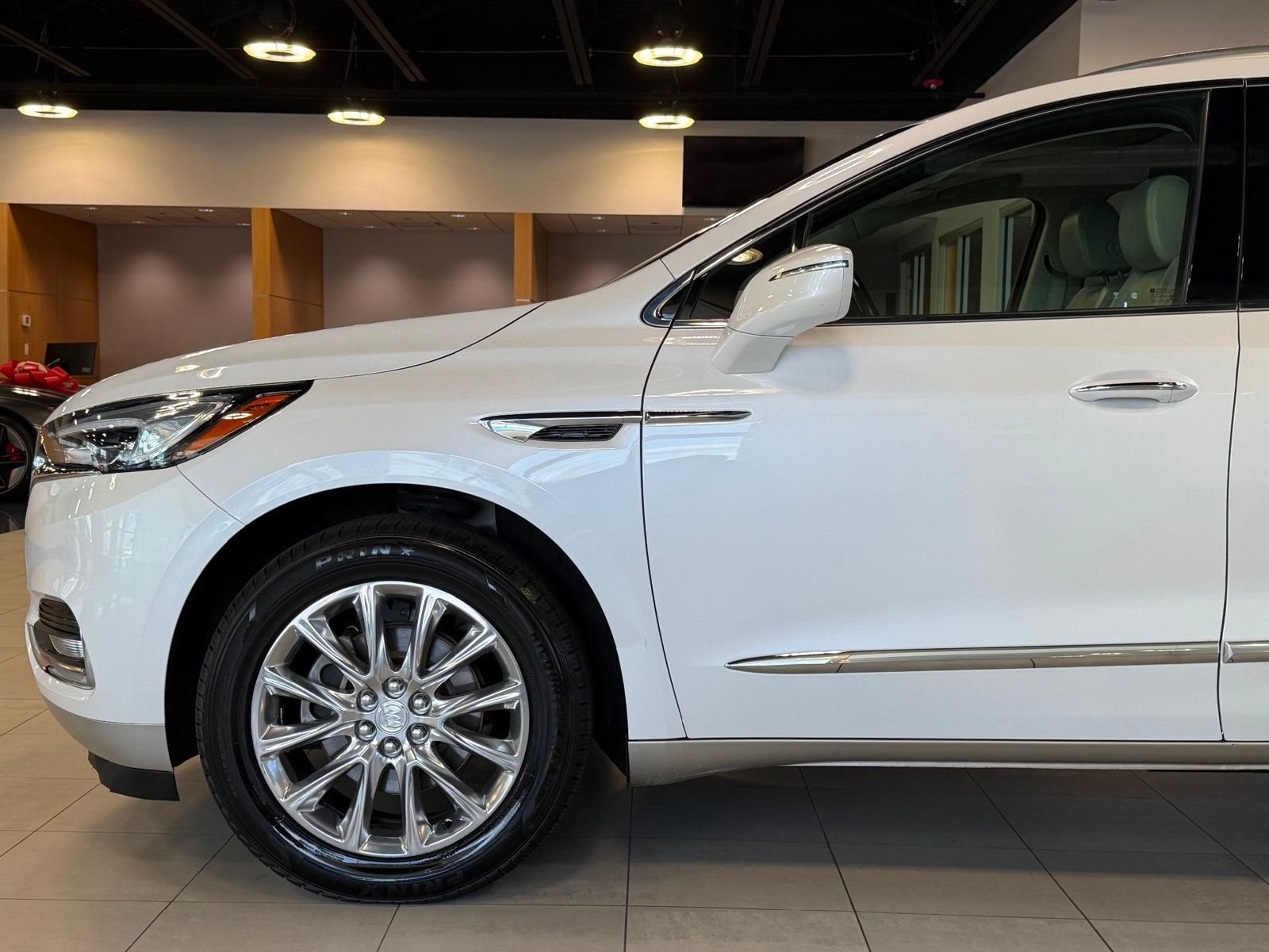 2018 Buick Enclave Essence photo 7