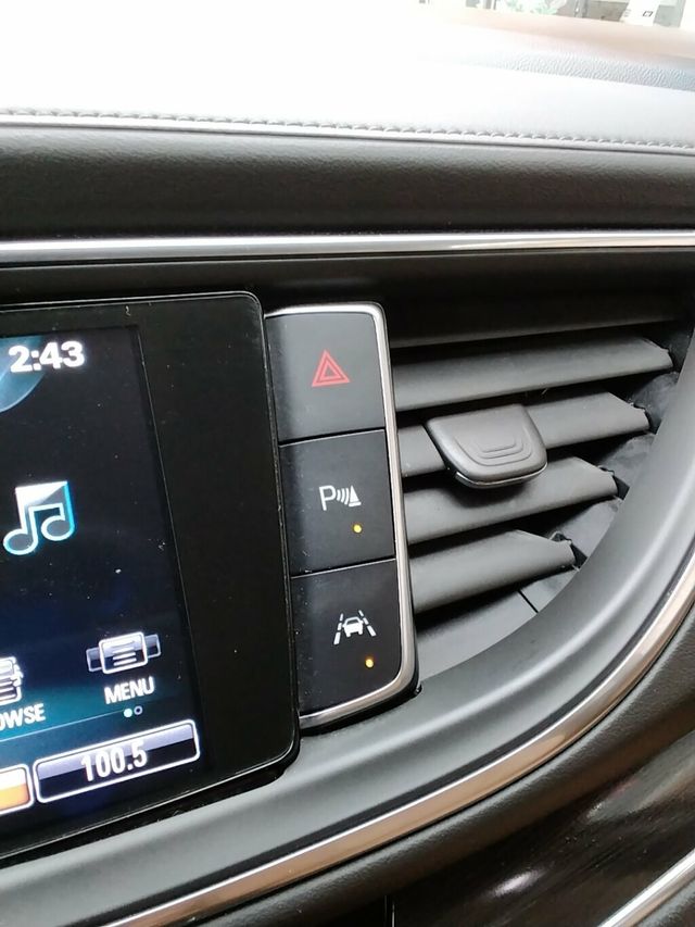 2018 Buick Enclave AWD 4dr Premium - 22964475 - 25