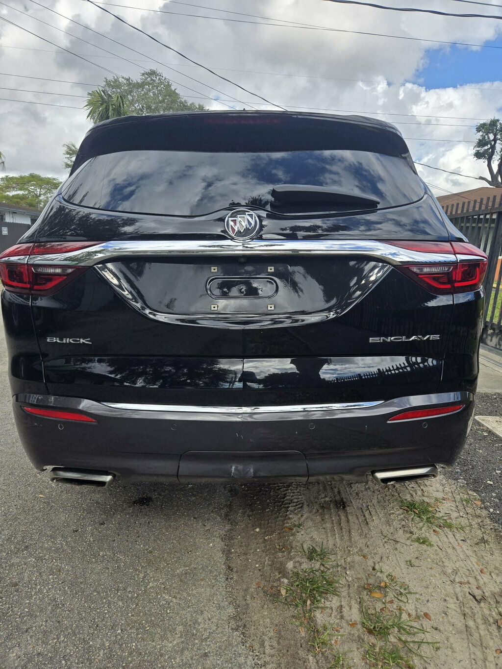 2018 Buick Enclave FWD 4dr Essence - 22968722 - 10