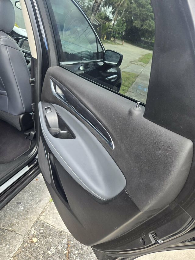 2018 Buick Enclave FWD 4dr Essence - 22968722 - 1