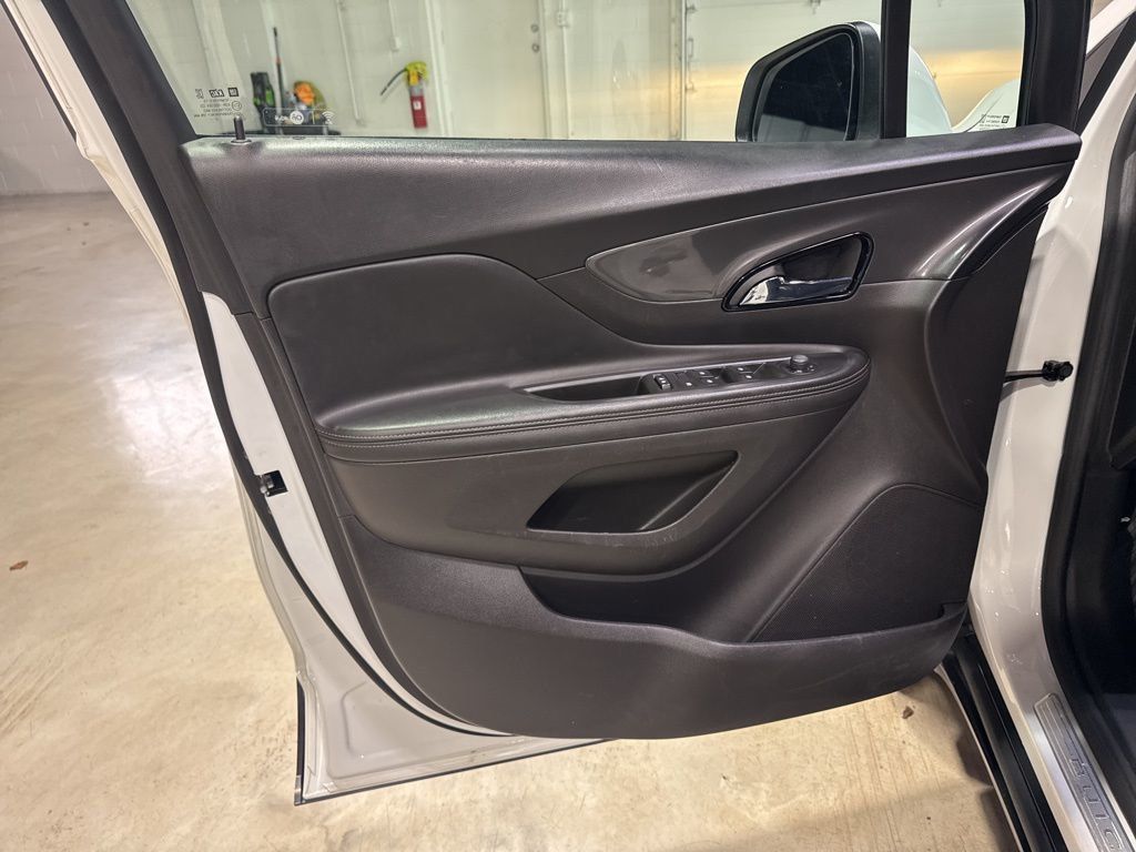 2018 Buick Encore FWD 4dr Preferred - 22996622 - 26