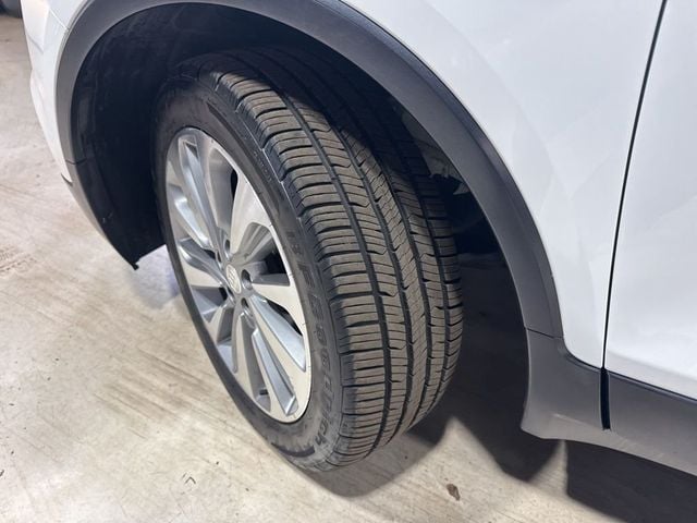 2018 Buick Encore FWD 4dr Preferred - 22996622 - 2