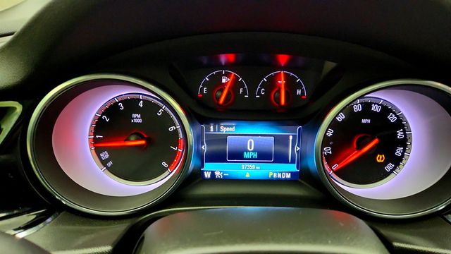 2018 Buick Regal Sportback 4dr Sedan Essence w/ Driver Confidence Pkgs, Bose Audio & Nav. - 22994745 - 14