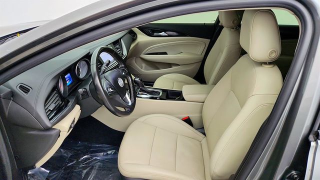 2018 Buick Regal Sportback 4dr Sedan Essence w/ Driver Confidence Pkgs, Bose Audio & Nav. - 22994745 - 20