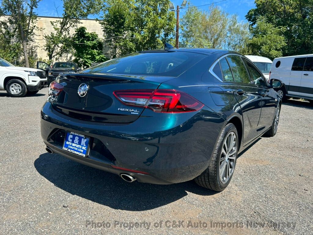 2018 Buick Regal Sportback Preferred II photo 10