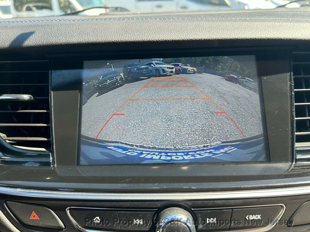 2018 Buick Regal Sportback Preferred II photo 38