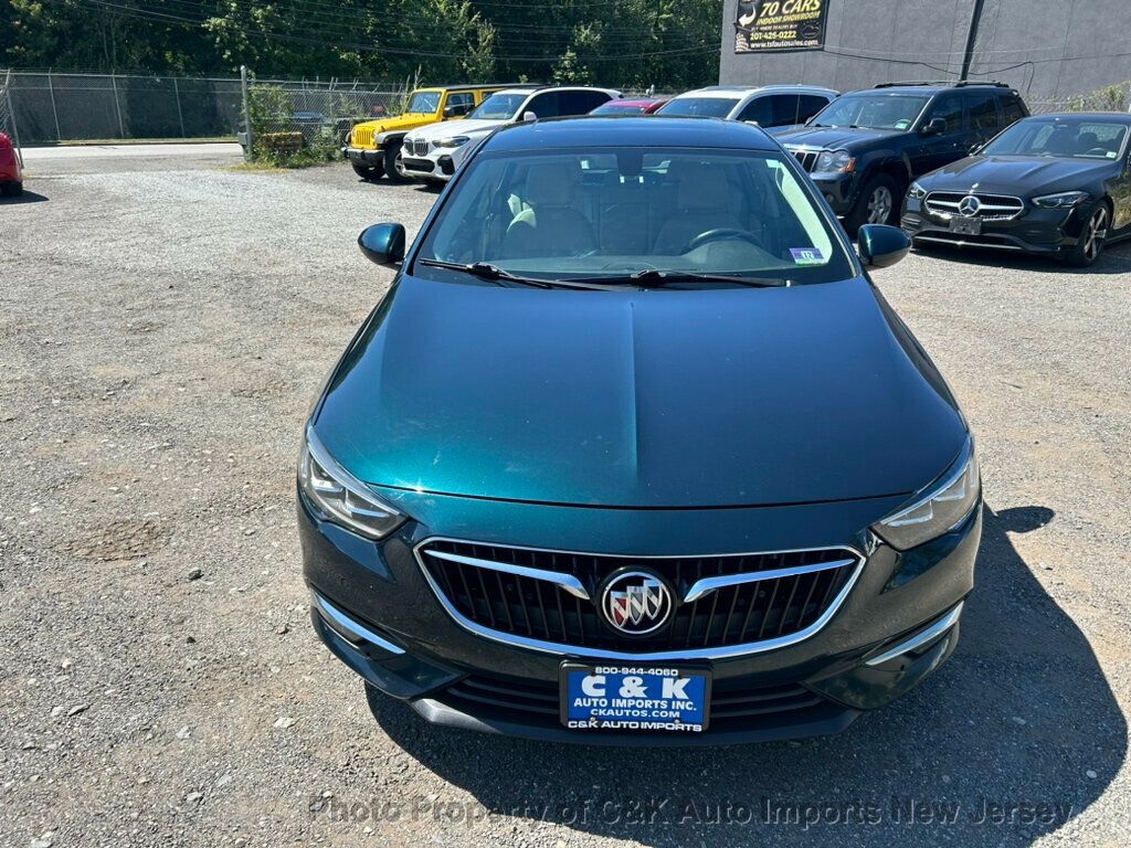 2018 Buick Regal Sportback Preferred II photo 4