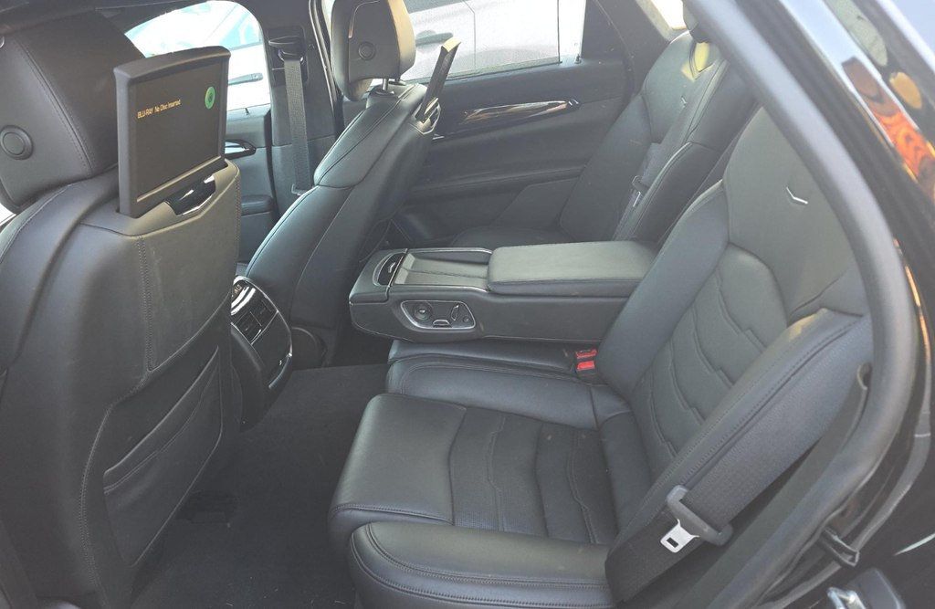 2018 Cadillac CT6 3.6L PLATINUM - 23010612 - 8