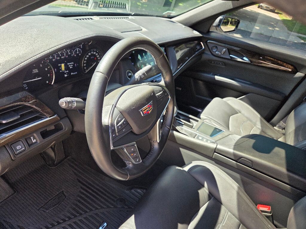 2018 Cadillac CT6 Luxury photo 10