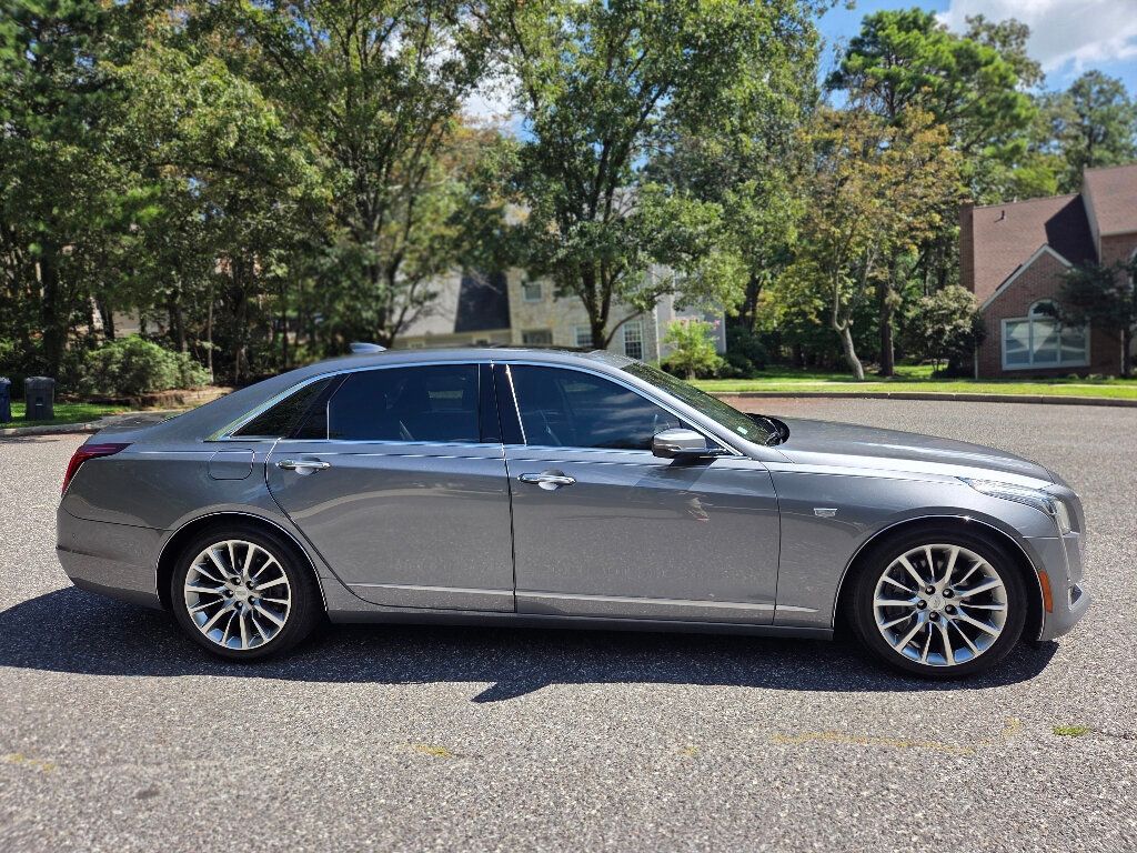 2018 Cadillac CT6 Luxury photo 2