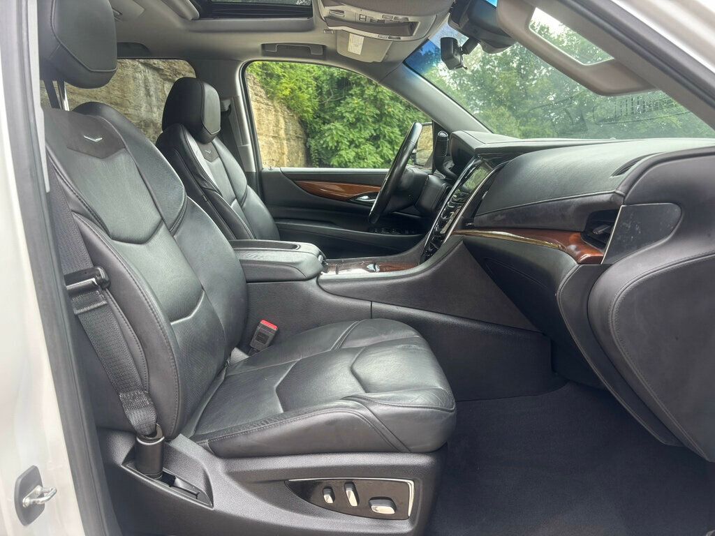2018 Cadillac Escalade Premium Luxury photo 6