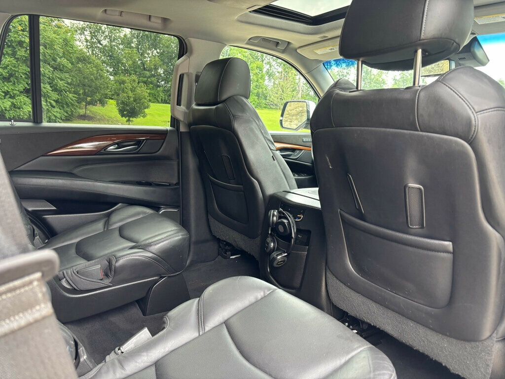 2018 Cadillac Escalade Premium Luxury photo 9