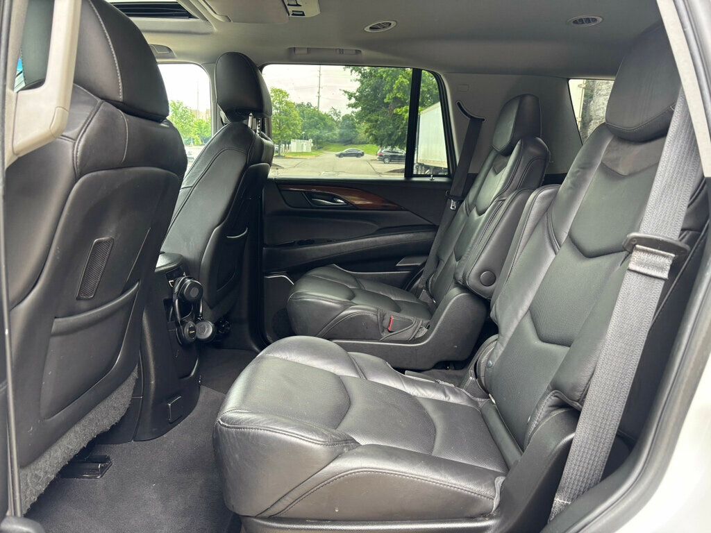 2018 Cadillac Escalade Premium Luxury photo 12