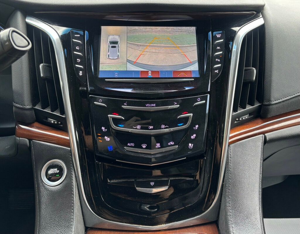 2018 Cadillac Escalade Premium Luxury photo 20