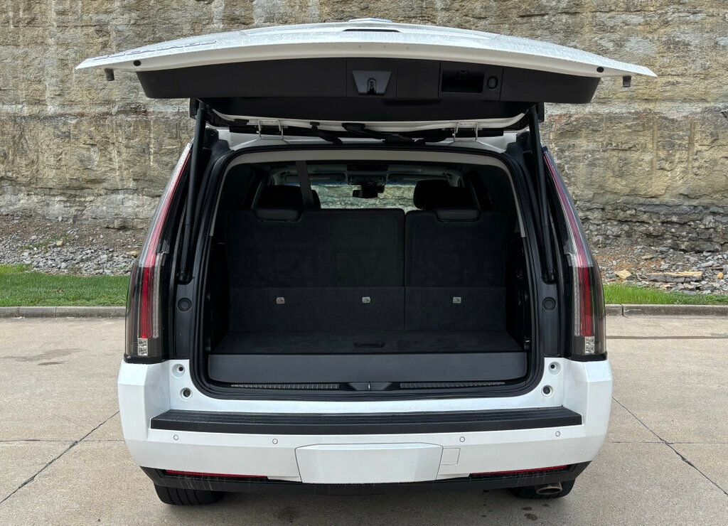 2018 Cadillac Escalade Premium Luxury photo 28