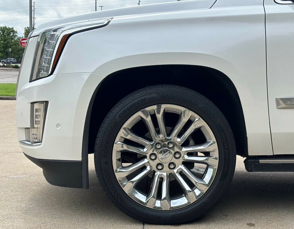 2018 Cadillac Escalade Premium Luxury photo 30