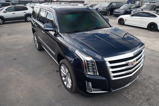 2018 Cadillac Escalade 2WD 4dr Premium Luxury - 23047959 - 17