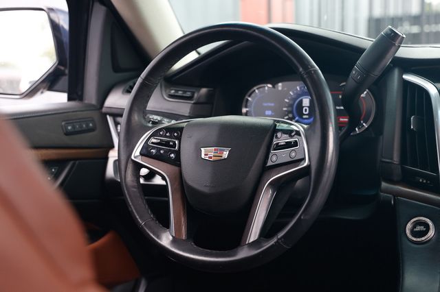 2018 Cadillac Escalade 2WD 4dr Premium Luxury - 23047959 - 31