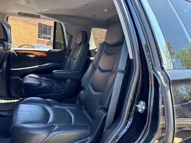 2018 Cadillac Escalade 4WD 4dr Luxury - 23043430 - 7