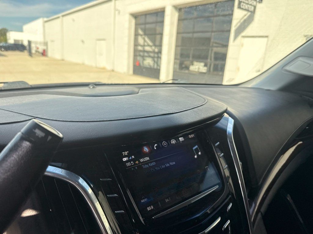 2018 Cadillac Escalade 4WD 4dr Luxury - 23087920 - 14