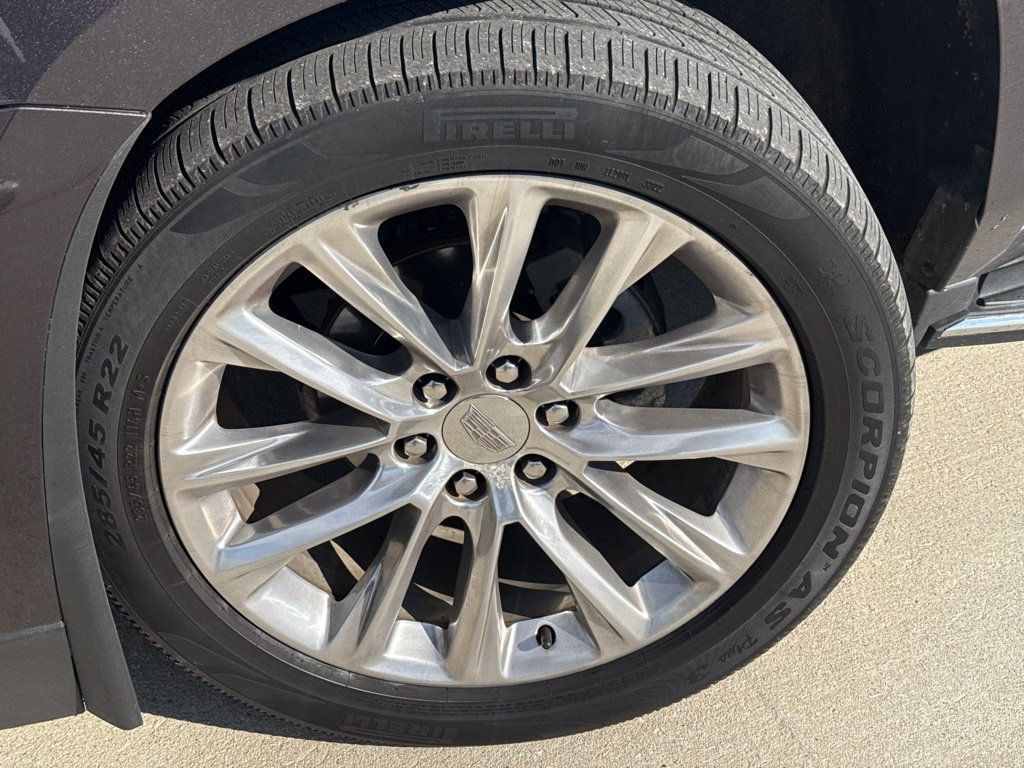2018 Cadillac Escalade 4WD 4dr Luxury - 23087920 - 1