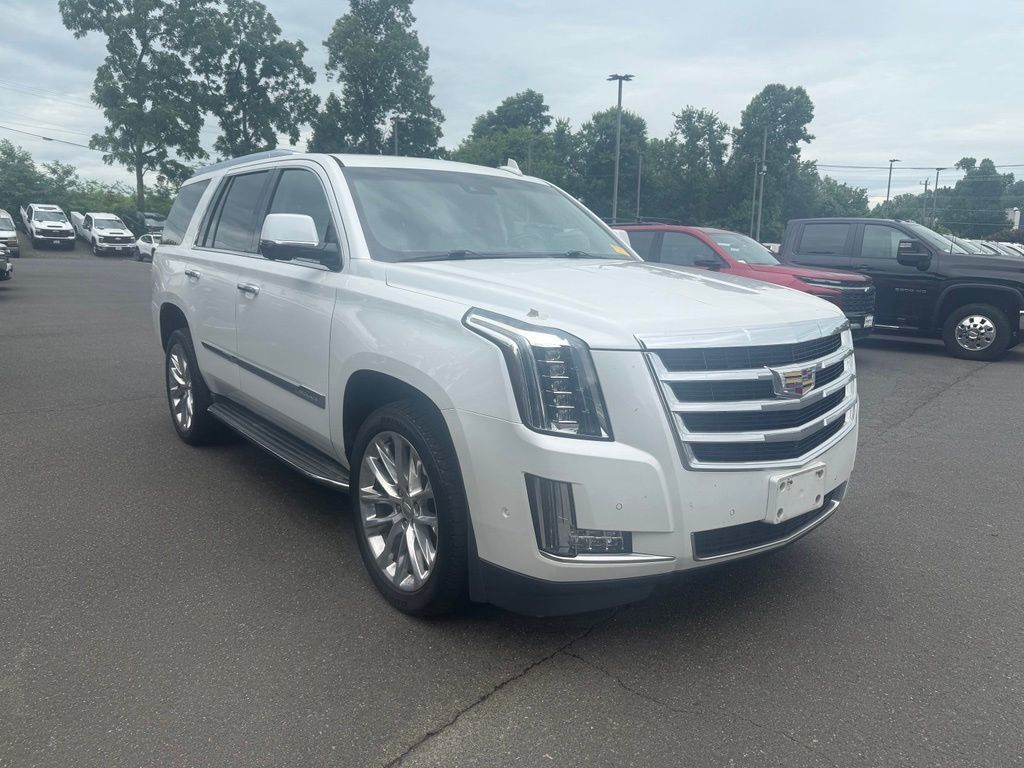 2018 Cadillac Escalade 4WD 4dr Luxury - 23046734 - 19