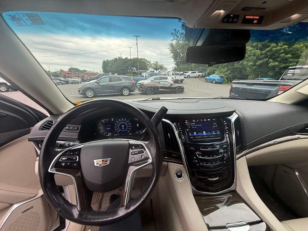 2018 Cadillac Escalade 4WD 4dr Luxury - 23046734 - 27