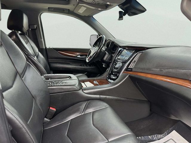 2018 Cadillac Escalade 4WD 4dr Luxury - 23020810 - 23
