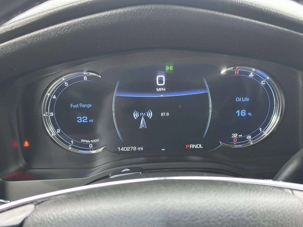2018 Cadillac Escalade 4WD 4dr Luxury - 23020810 - 25