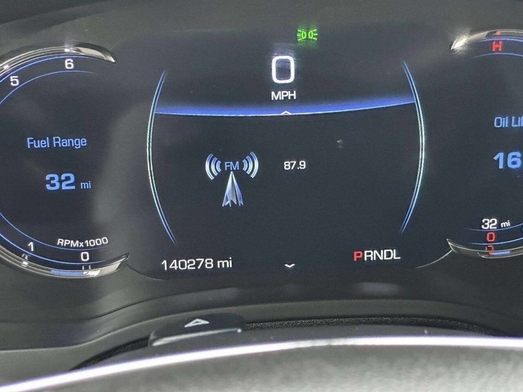 2018 Cadillac Escalade 4WD 4dr Luxury - 23020810 - 26