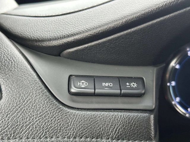 2018 Cadillac Escalade 4WD 4dr Luxury - 23020810 - 32
