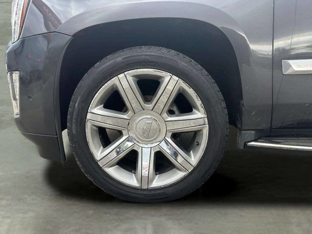 2018 Cadillac Escalade 4WD 4dr Luxury - 23020810 - 37