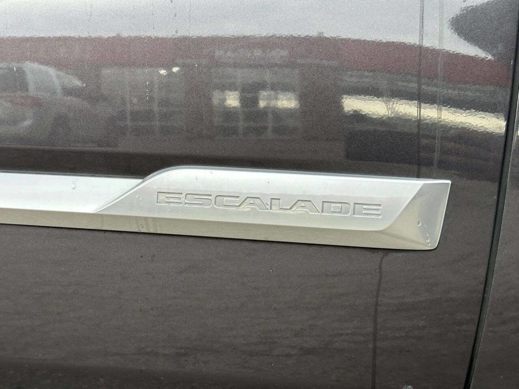 2018 Cadillac Escalade 4WD 4dr Luxury - 23020810 - 39