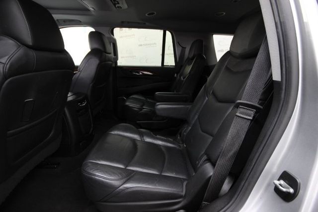 2018 Cadillac Escalade 4WD 4dr Luxury - 22254780 - 13