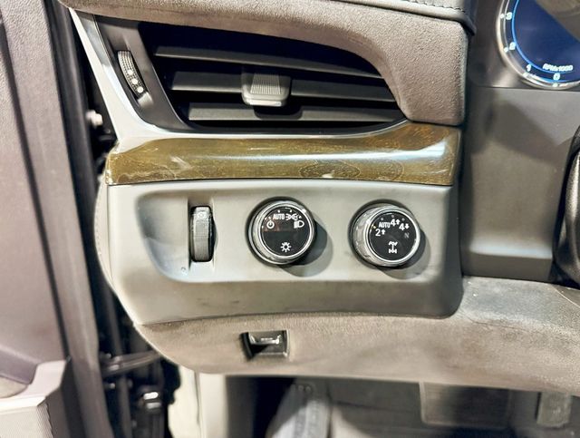 2018 Cadillac Escalade 4WD 4dr Platinum - 22926083 - 12