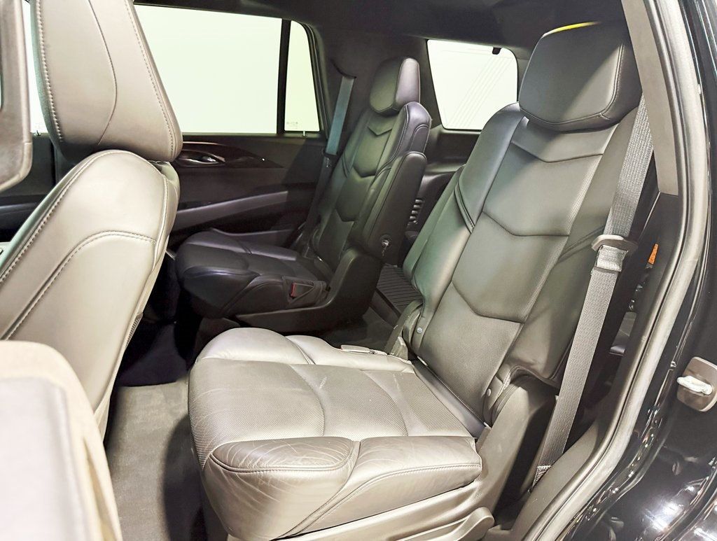 2018 Cadillac Escalade 4WD 4dr Platinum - 22926083 - 32