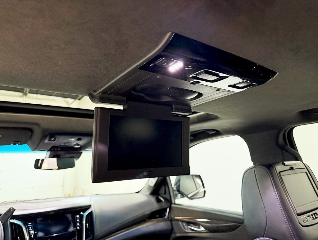 2018 Cadillac Escalade 4WD 4dr Platinum - 22926083 - 35