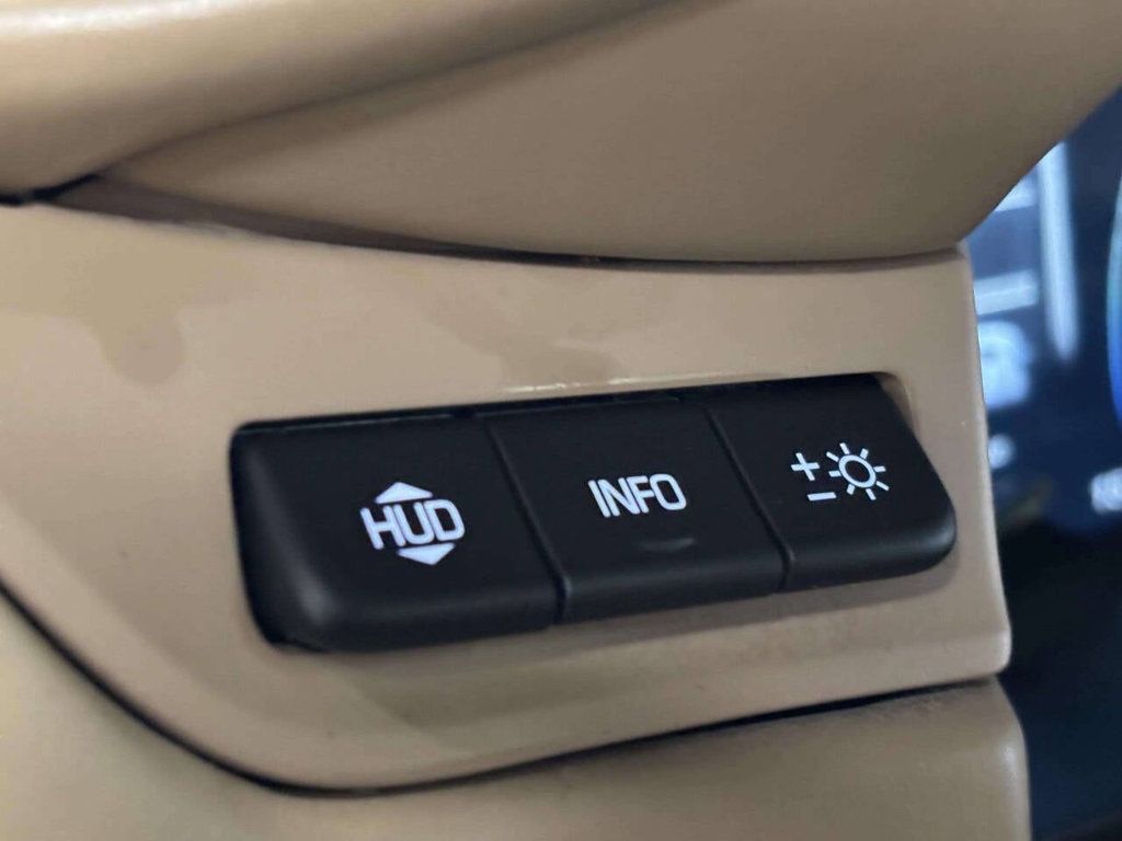 2018 Cadillac Escalade 4WD 4dr Platinum - 23003899 - 34