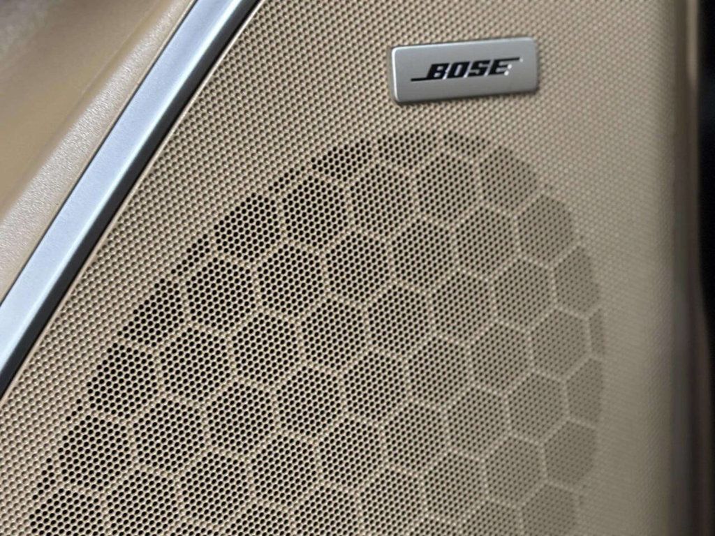 2018 Cadillac Escalade 4WD 4dr Platinum - 23003899 - 40