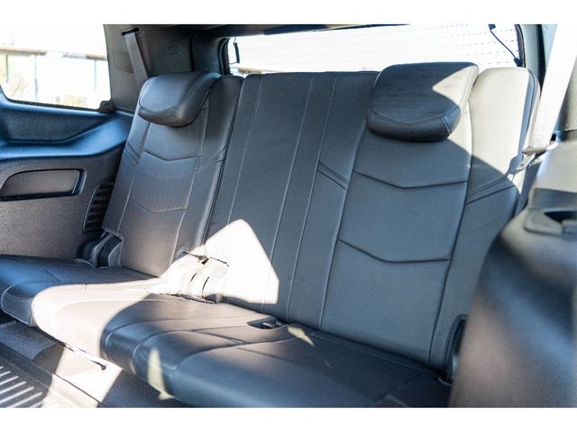 2018 Cadillac Escalade 4WD 4dr Platinum - 22931897 - 19