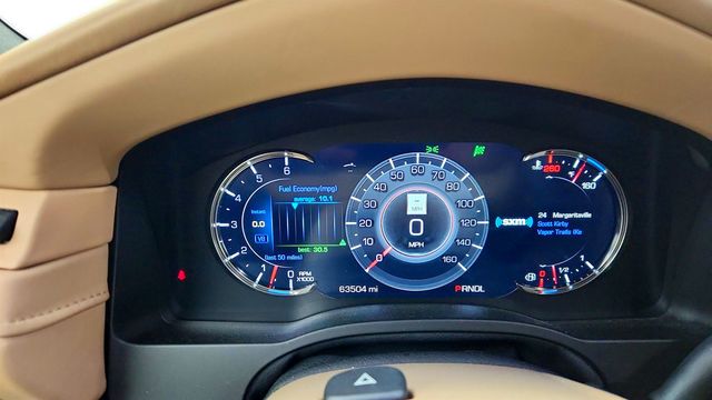 2018 Cadillac Escalade 4WD 4dr Platinum w/ Massaging Front Seats & Rear Entertainment - 22994788 - 14