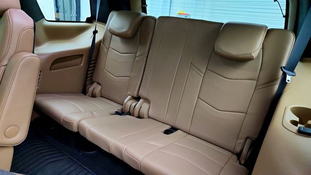 2018 Cadillac Escalade 4WD 4dr Platinum w/ Massaging Front Seats & Rear Entertainment - 22994788 - 21