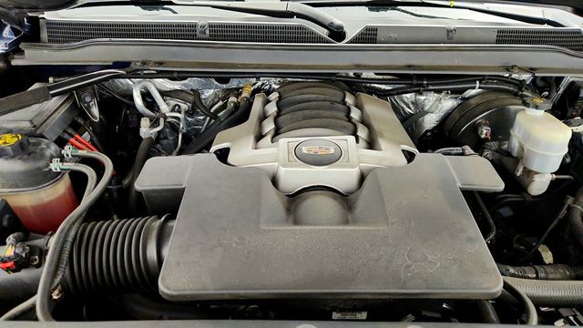 2018 Cadillac Escalade 4WD 4dr Platinum w/ Massaging Front Seats & Rear Entertainment - 22994788 - 30